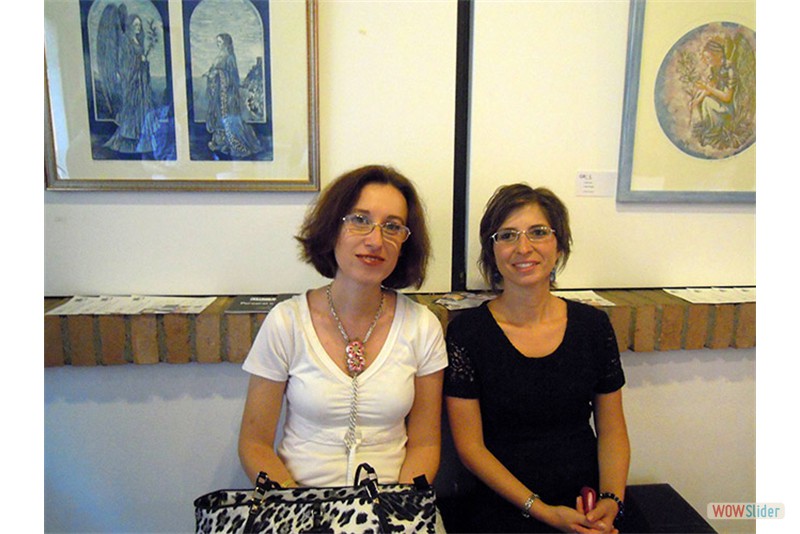 Cristina Sosio e Rosaria Avagliano curatrice della mostra Percorsi nella materia - Pavia