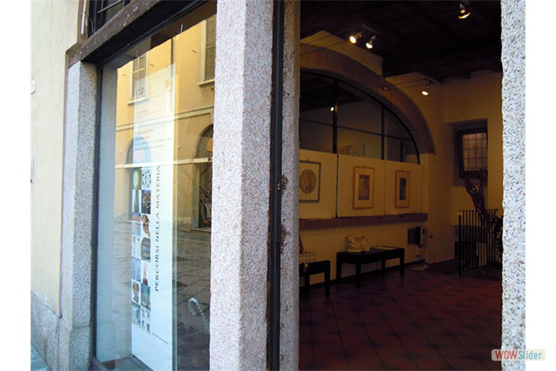 Le sale della mostra Percorsi nella materia - Pavia